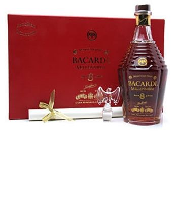 Bacardi Rum 8년산 Millennium Baccarat Crystal